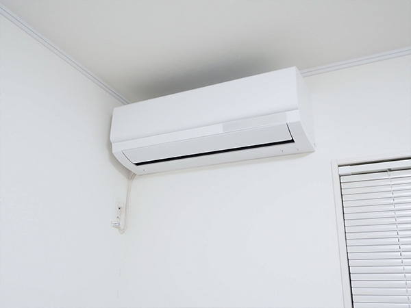 ルームエアコンの設置・洗浄
