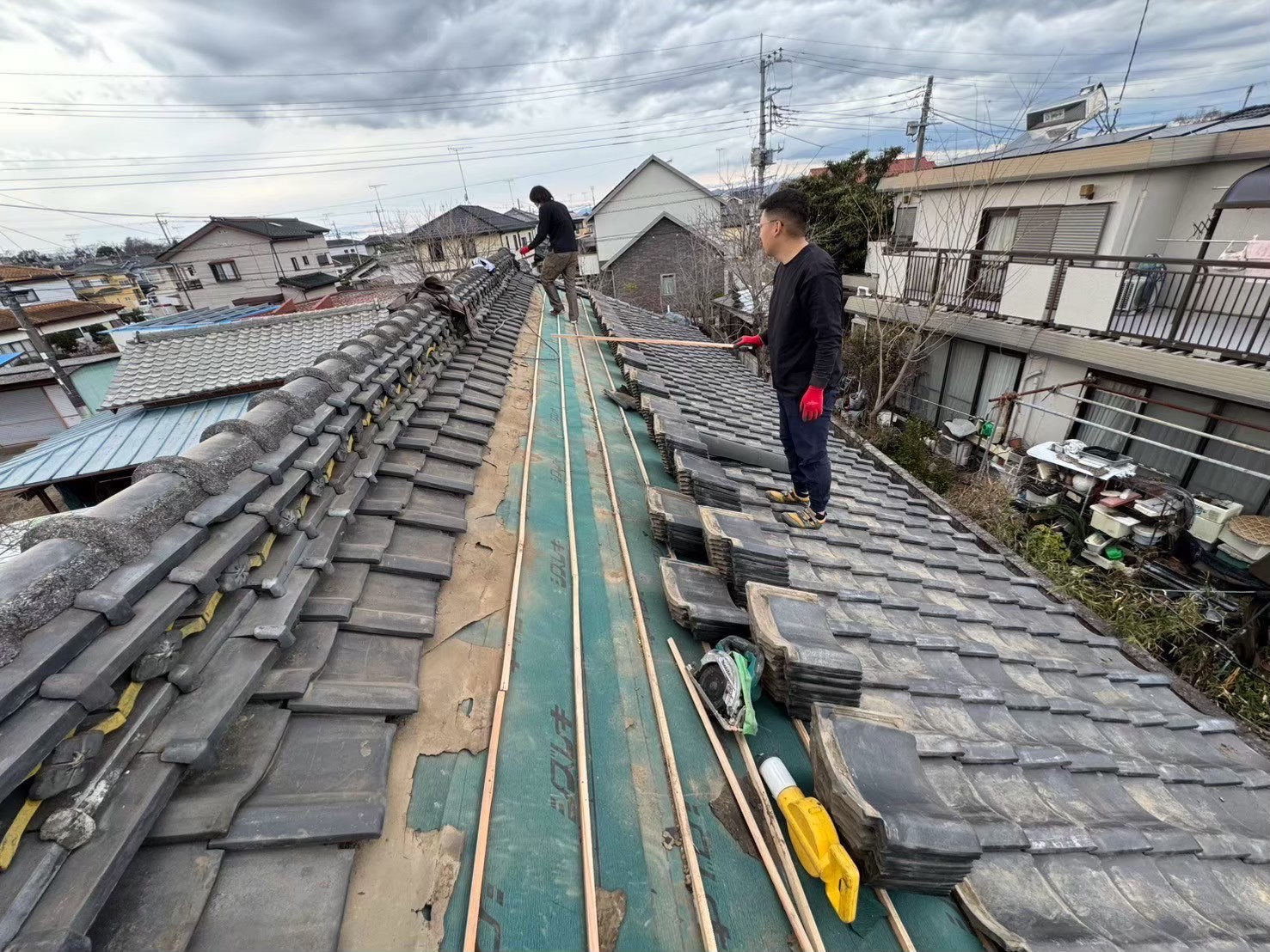 瓦屋根の屋根工事