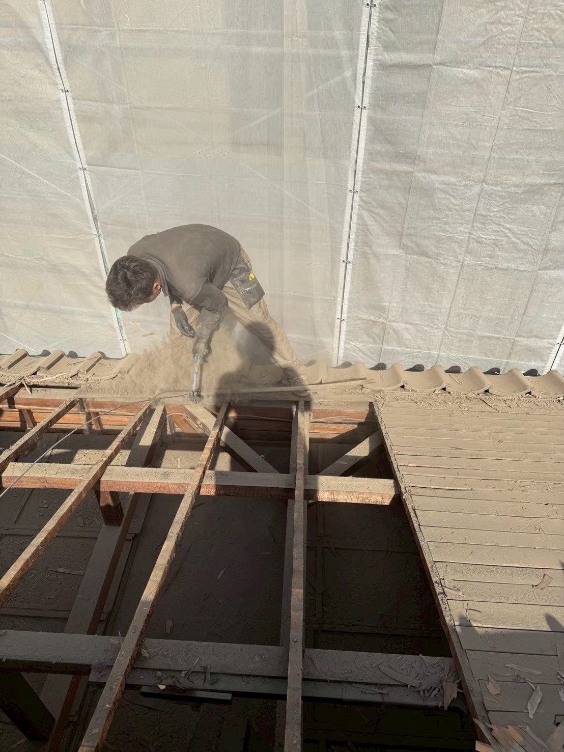 瓦屋根の屋根工事